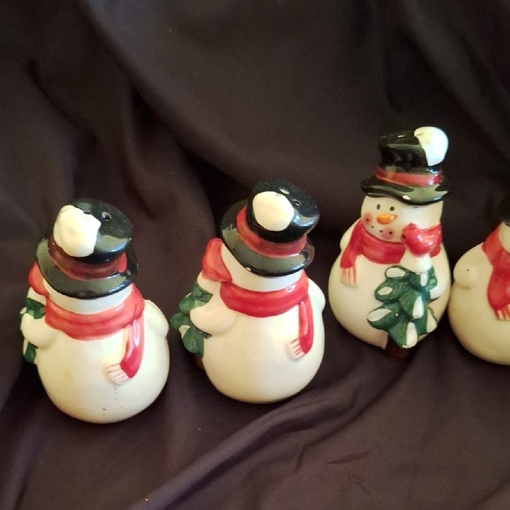 Vintage Red and Green Holiday Decor Snowmen - Picture 5 of 9